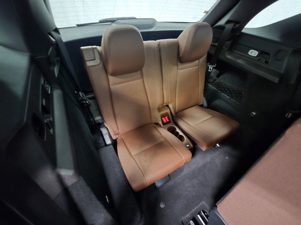 Used 2024 Mercedes-Benz GLE 350 GLE 350 w/ 3rd Row Seat Package image 24