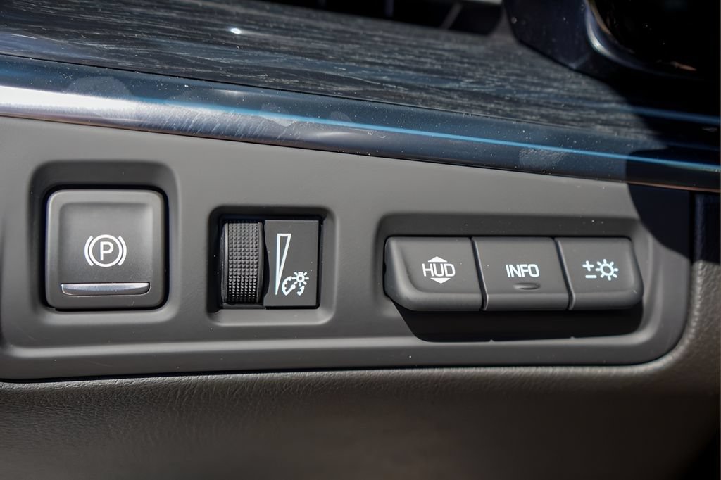 New 2026 Cadillac XT5 Premium Luxury w/ LPO, ONYX Package FWD image 16