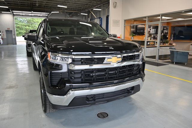 New 2026 Chevrolet Silverado 1500 LT image 3