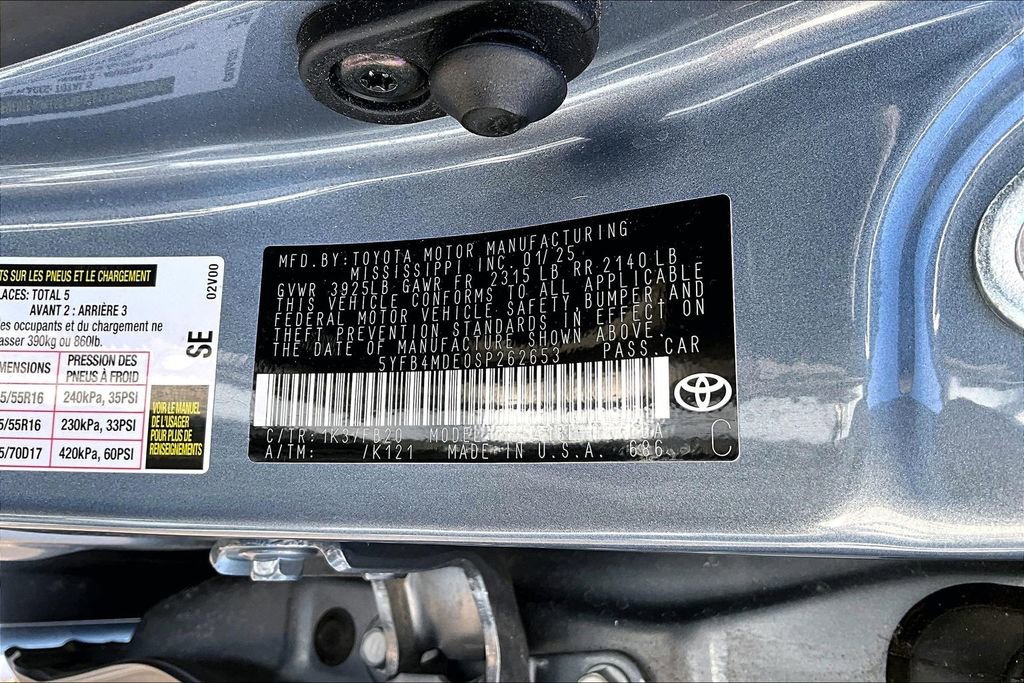 Used 2025 Toyota Corolla LE image 18