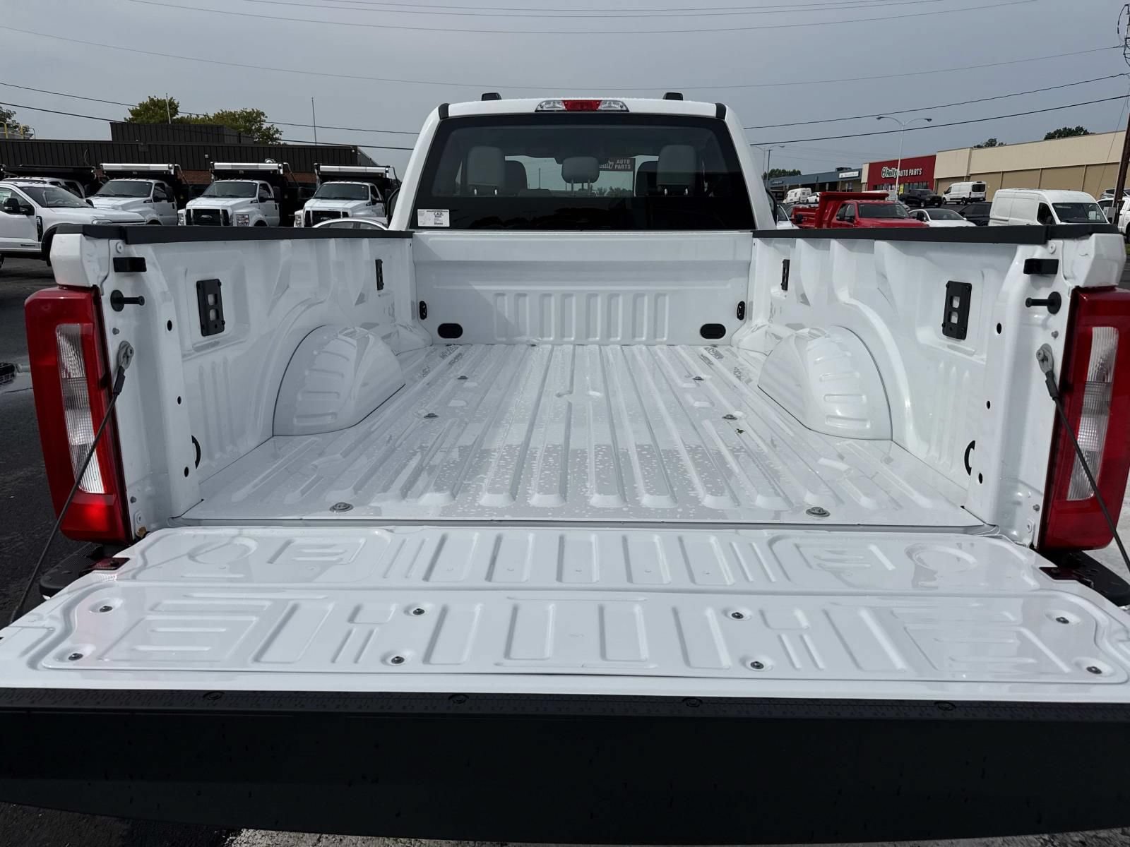 New 2026 Ford F250 XL w/ XL Off-Road Package AWD/4WD image 12
