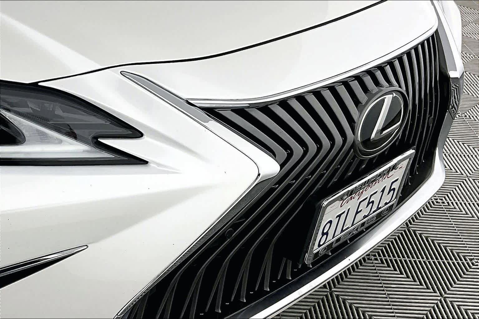 Used 2021 Lexus ES 350 w/ Premium Package FWD image 27