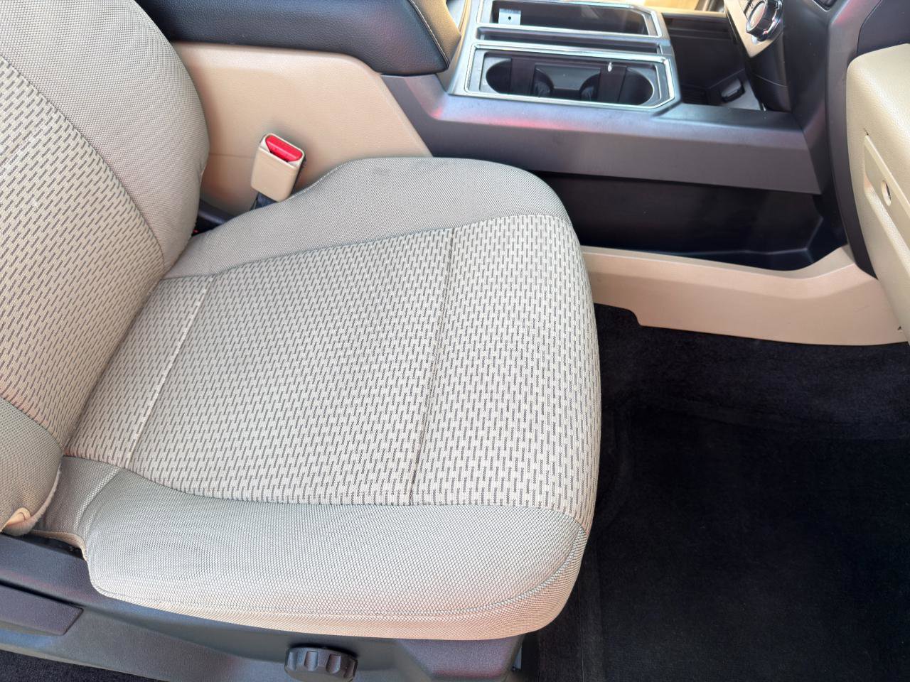 Used 2016 Ford F150 XLT RWD image 30