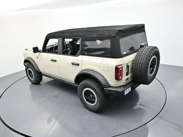 Used 2025 Ford Bronco Badlands AWD/4WD image 21