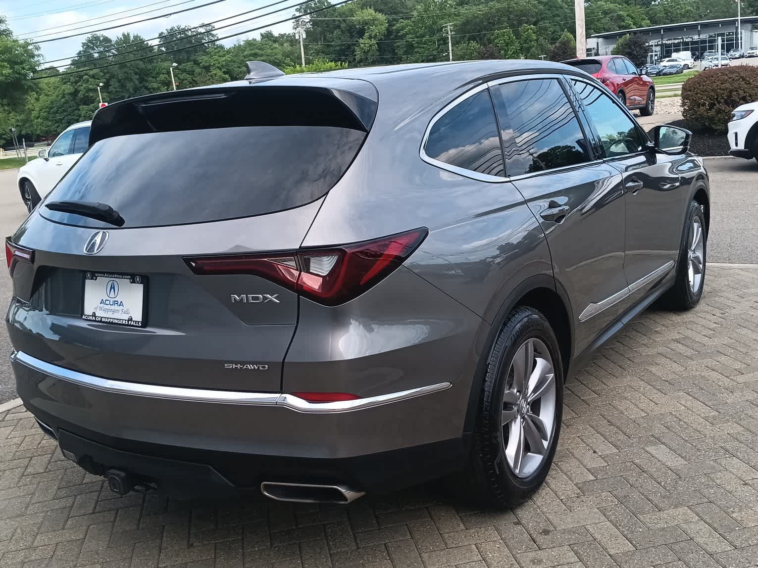 Used 2025 Acura MDX SH-AWD image 5
