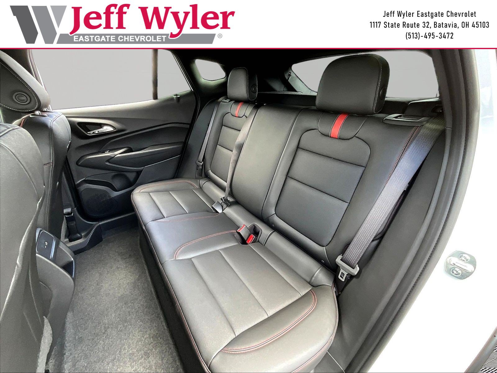 New 2026 Chevrolet Trax RS w/ Sunroof Package FWD image 17