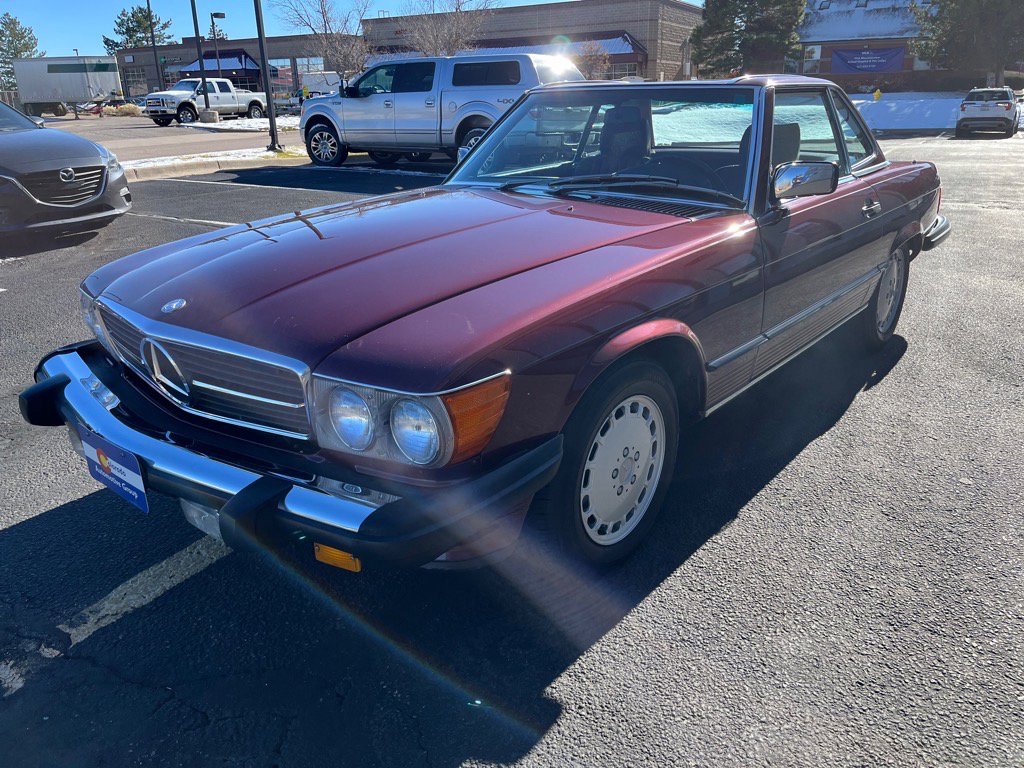 Used 1987 Mercedes-Benz 560 SL image 3