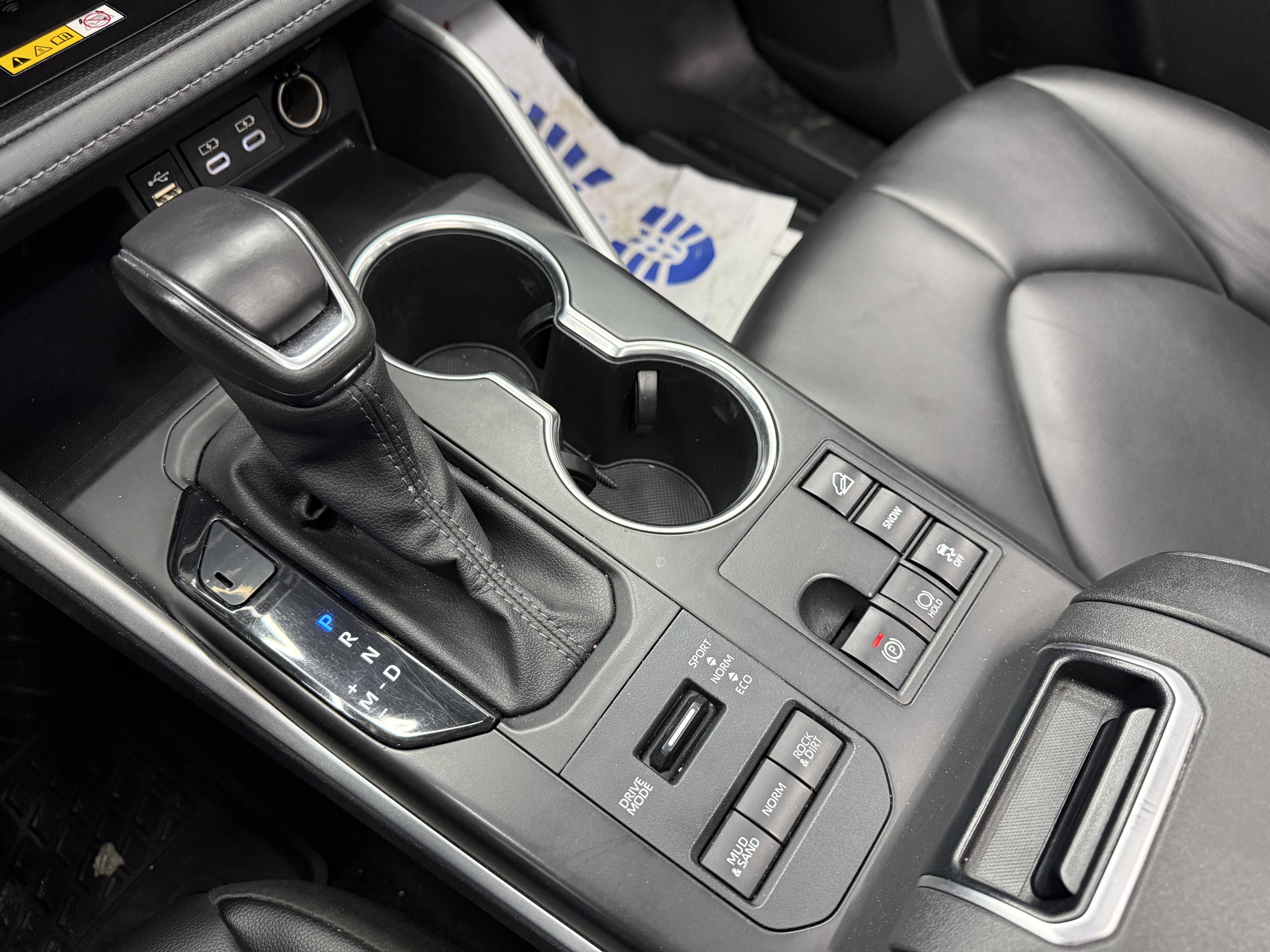 Used 2024 Toyota Highlander XLE image 20