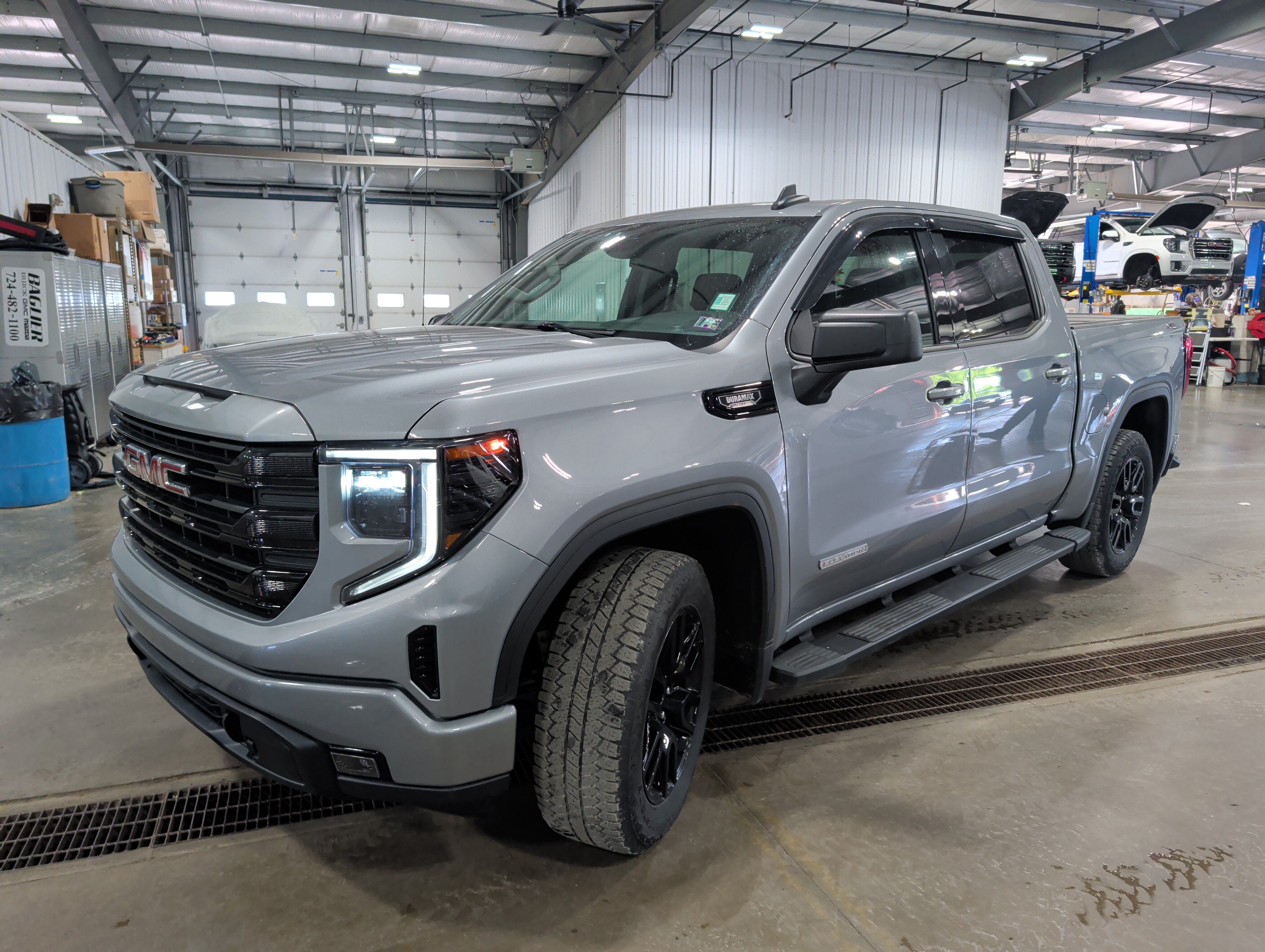 Used 2024 GMC Sierra 1500 Elevation w/ X31 Off-Road Package AWD/4WD image 6