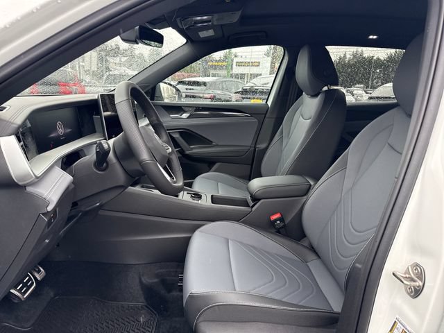 New 2026 Volkswagen Tiguan SE R-Line AWD/4WD image 16