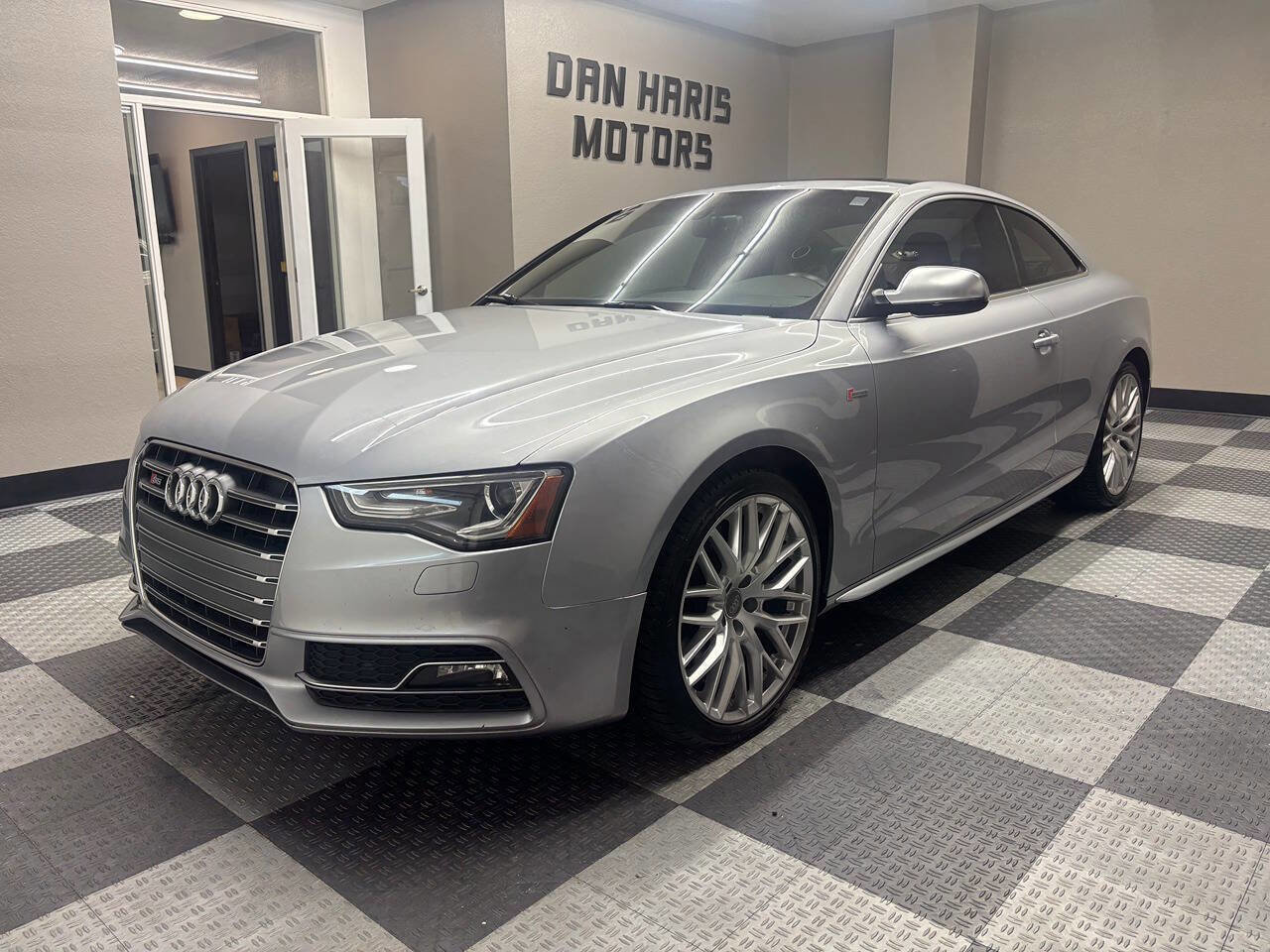 Used 2015 Audi S5 Premium Plus w/ Technology Package AWD/4WD image 2