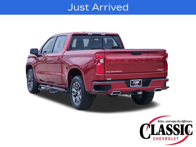 Used 2023 Chevrolet Silverado 1500 RST w/ Convenience Package II AWD/4WD image 4