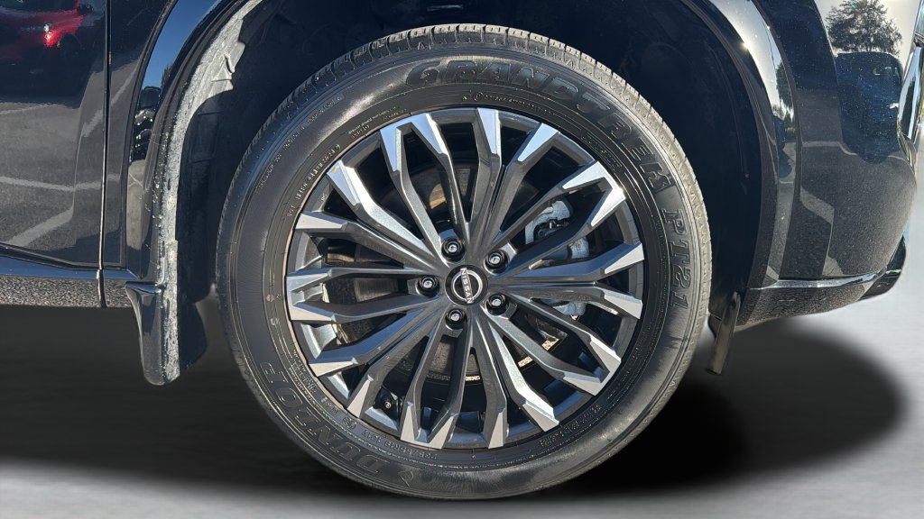 Used 2025 Nissan Rogue Platinum w/ Tech Package FWD image 39