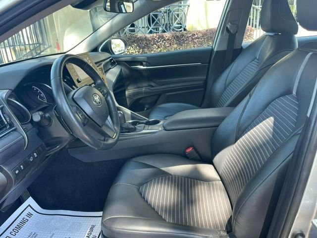 Used 2023 Toyota Camry SE image 10