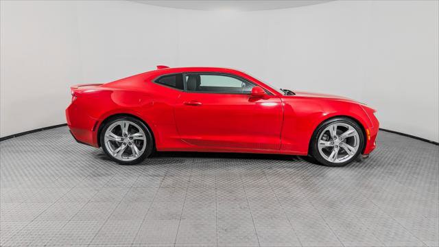 Used 2018 Chevrolet Camaro LT w/ RS Package image 9