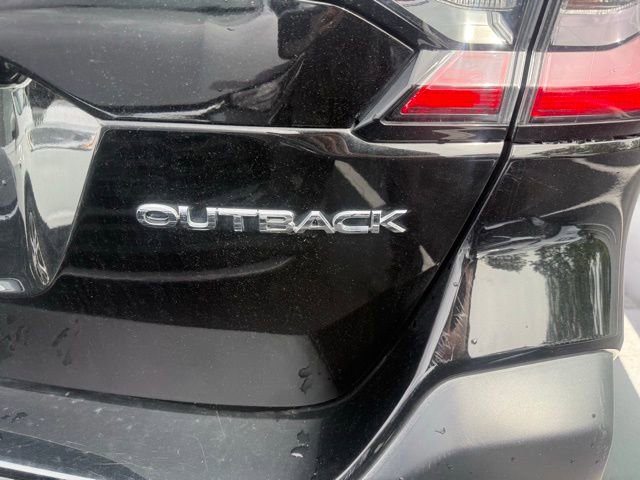 Used 2023 Subaru Outback Premium AWD/4WD image 9