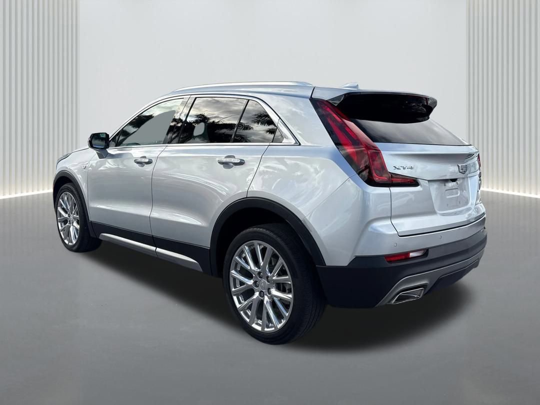 Certified 2021 Cadillac XT4 Premium Luxury w/ LPO, Radiant Package image 8