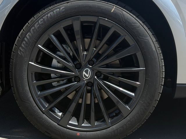 New 2026 Lexus RX 350h AWD/4WD image 10