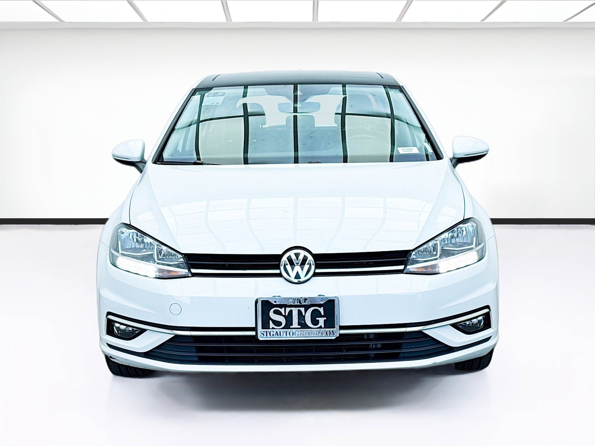 Used 2019 Volkswagen Golf SE w/ Driver Assistance Package image 2