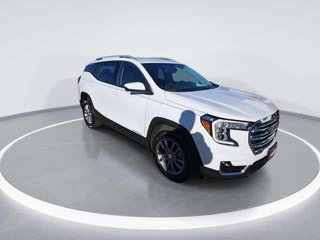 Certified 2024 GMC Terrain SLT image 2