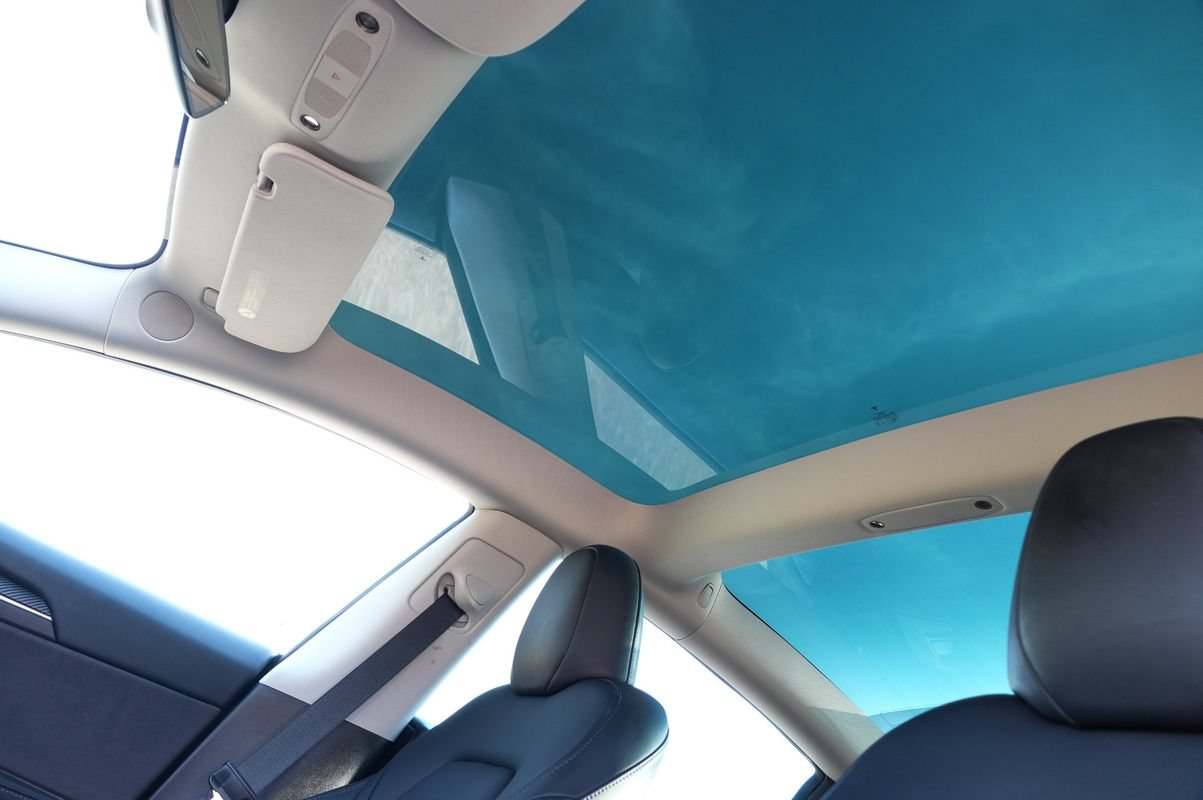 Used 2023 Tesla Model 3 Standard Range RWD image 9
