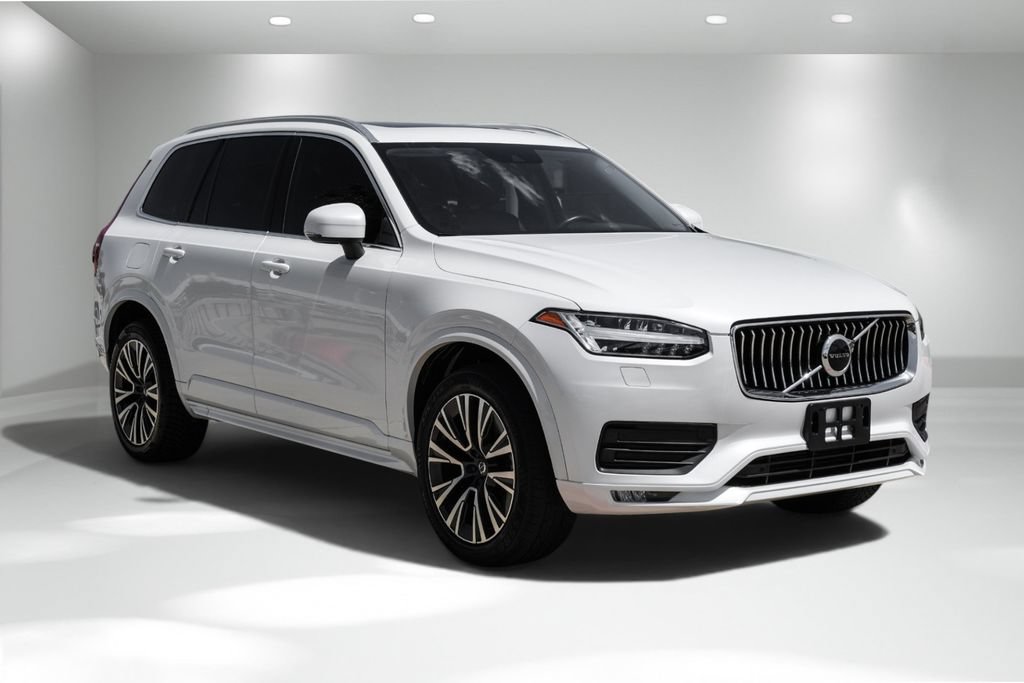 Used 2021 Volvo XC90 T6 Momentum w/ Climate Package AWD/4WD image 8