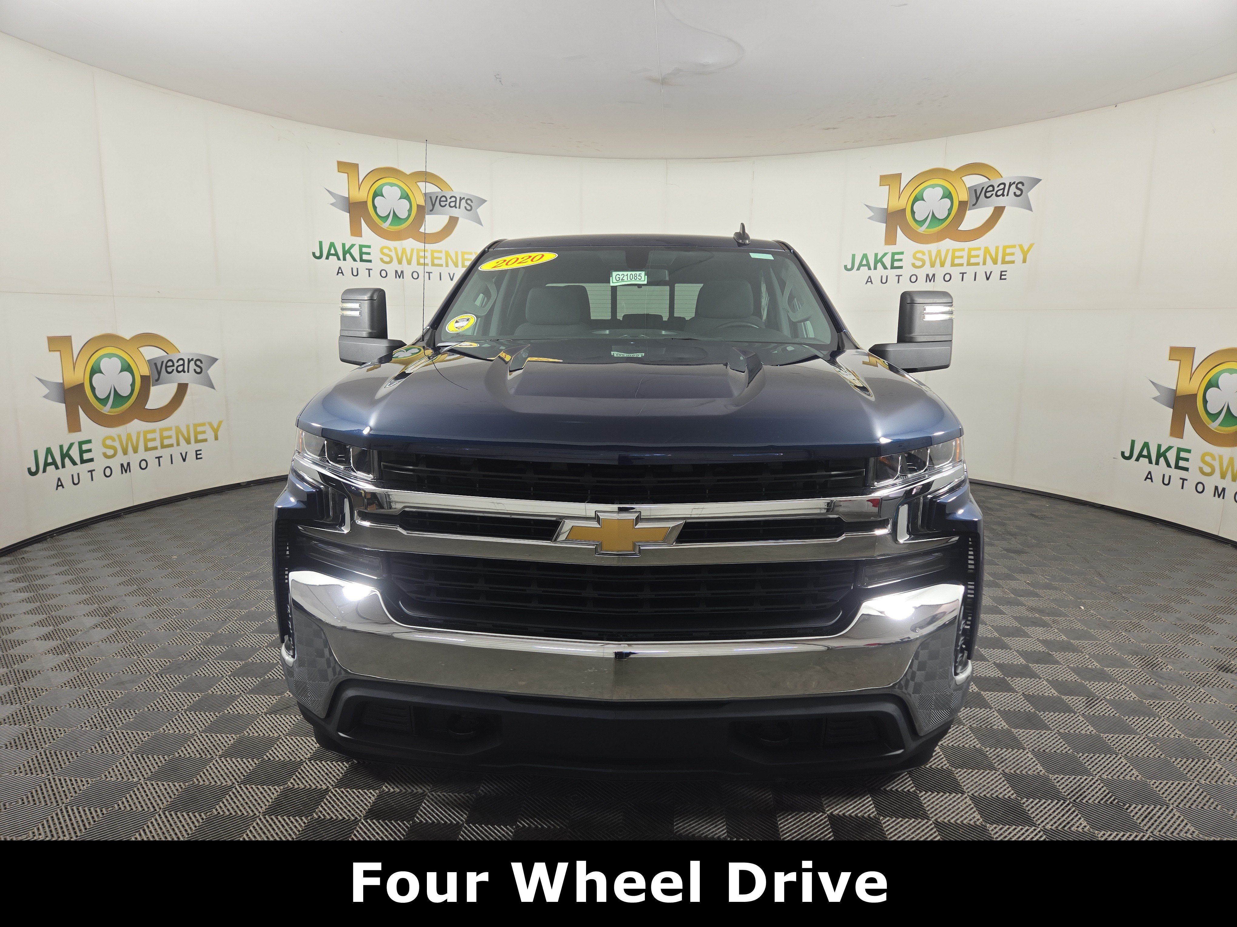 Used 2020 Chevrolet Silverado 1500 LT w/ All-Star Edition AWD/4WD image 2