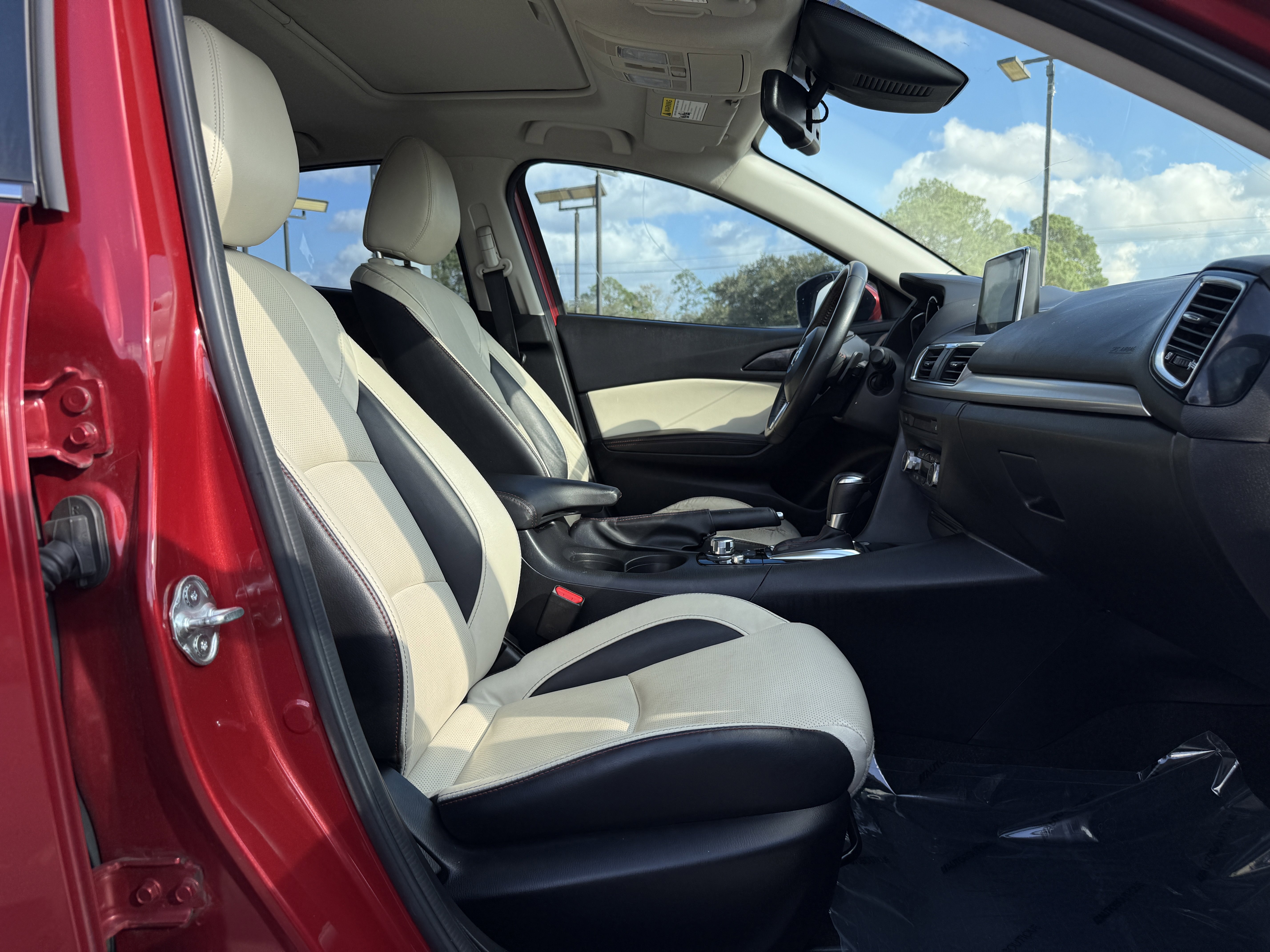 Used 2014 MAZDA MAZDA3 s Grand Touring image 45