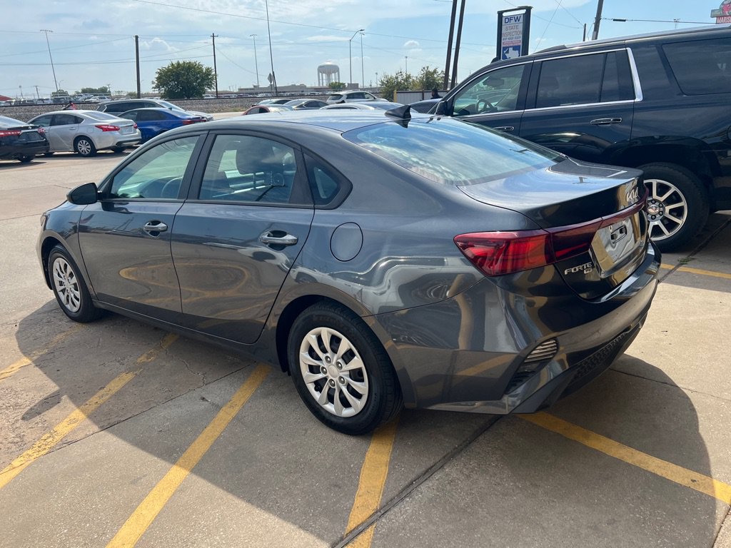 Used 2024 Kia Forte LX FWD image 4