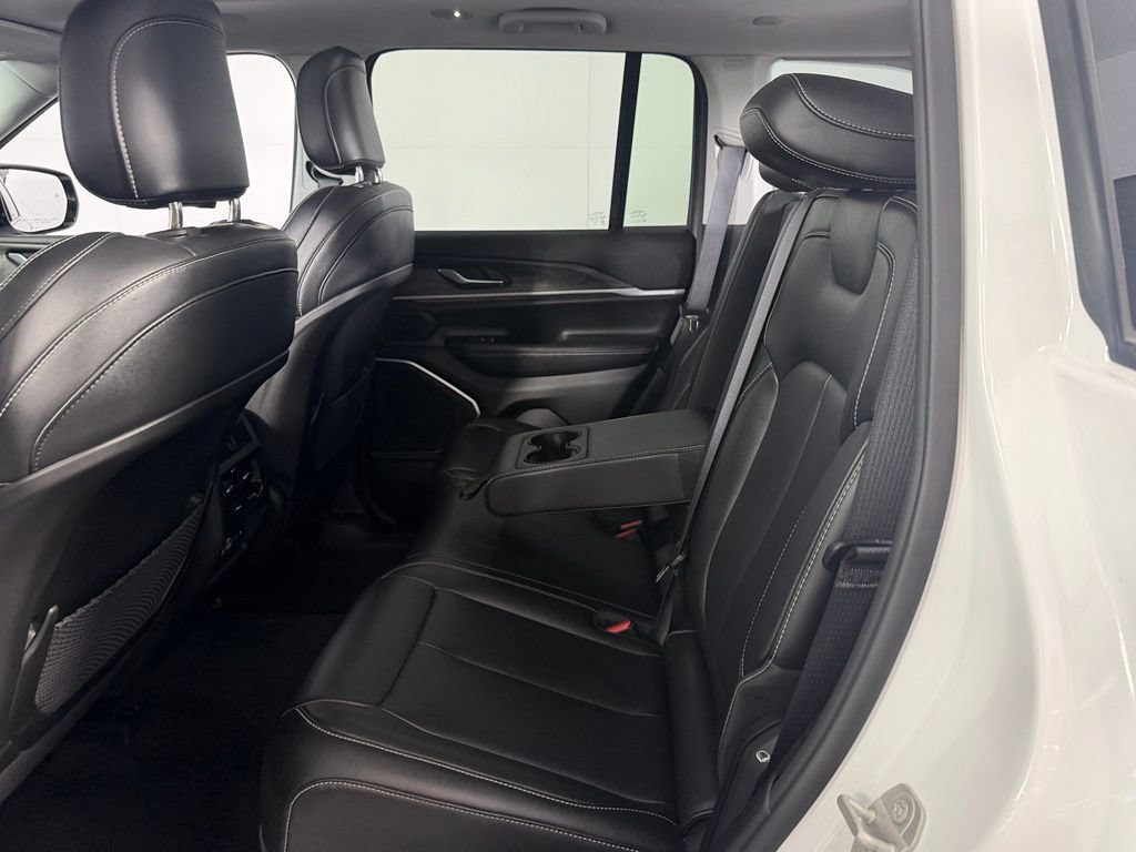 Used 2023 Jeep Grand Cherokee 4WD 4xe image 27