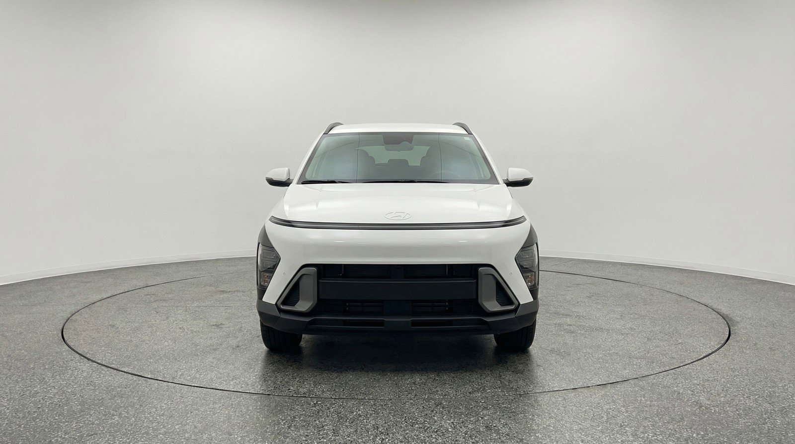 Used 2025 Hyundai Kona SEL image 2