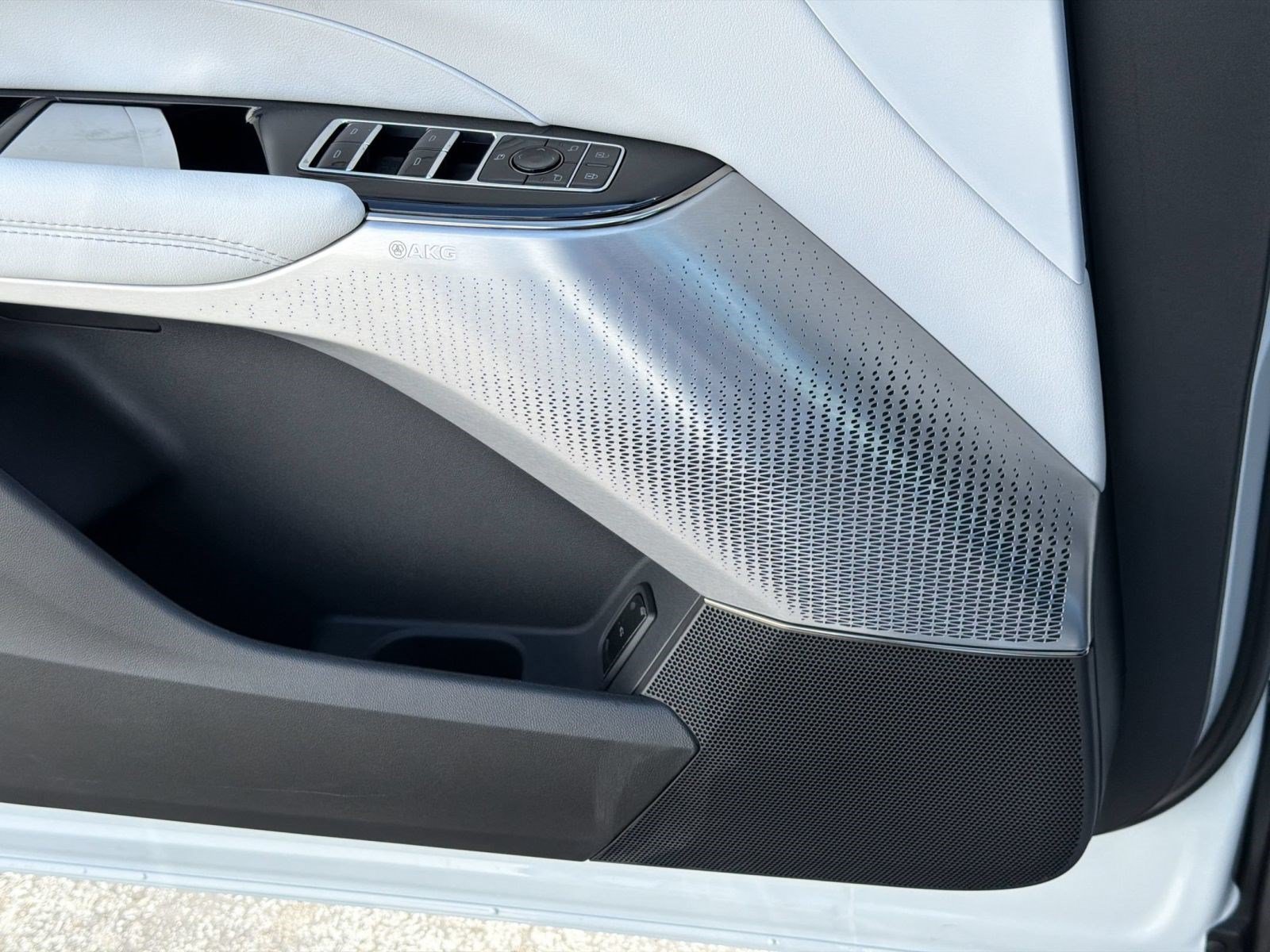 New 2027 Cadillac Lyriq Sport RWD image 25