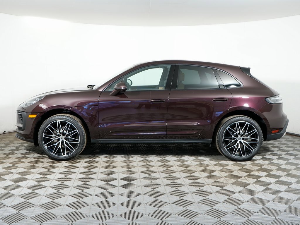 New 2026 Porsche Macan image 2