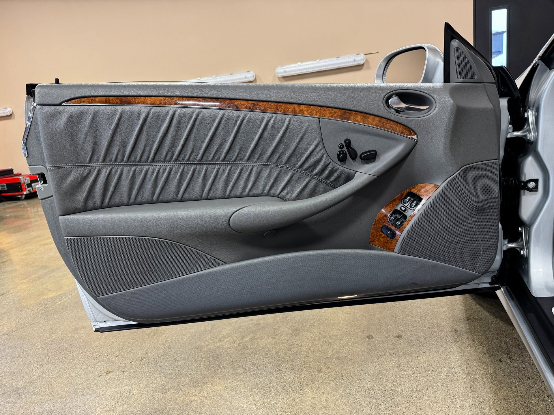 Used 2008 Mercedes-Benz CLK 350 Cabriolet image 52