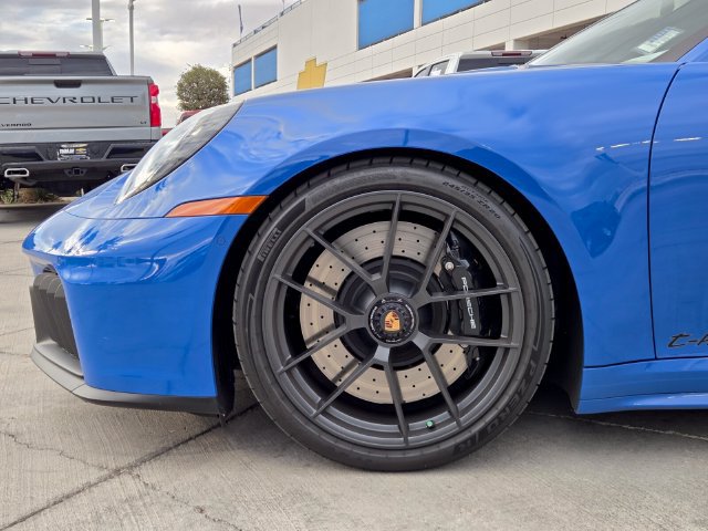 Used 2025 Porsche 911 Carrera GTS RWD image 9