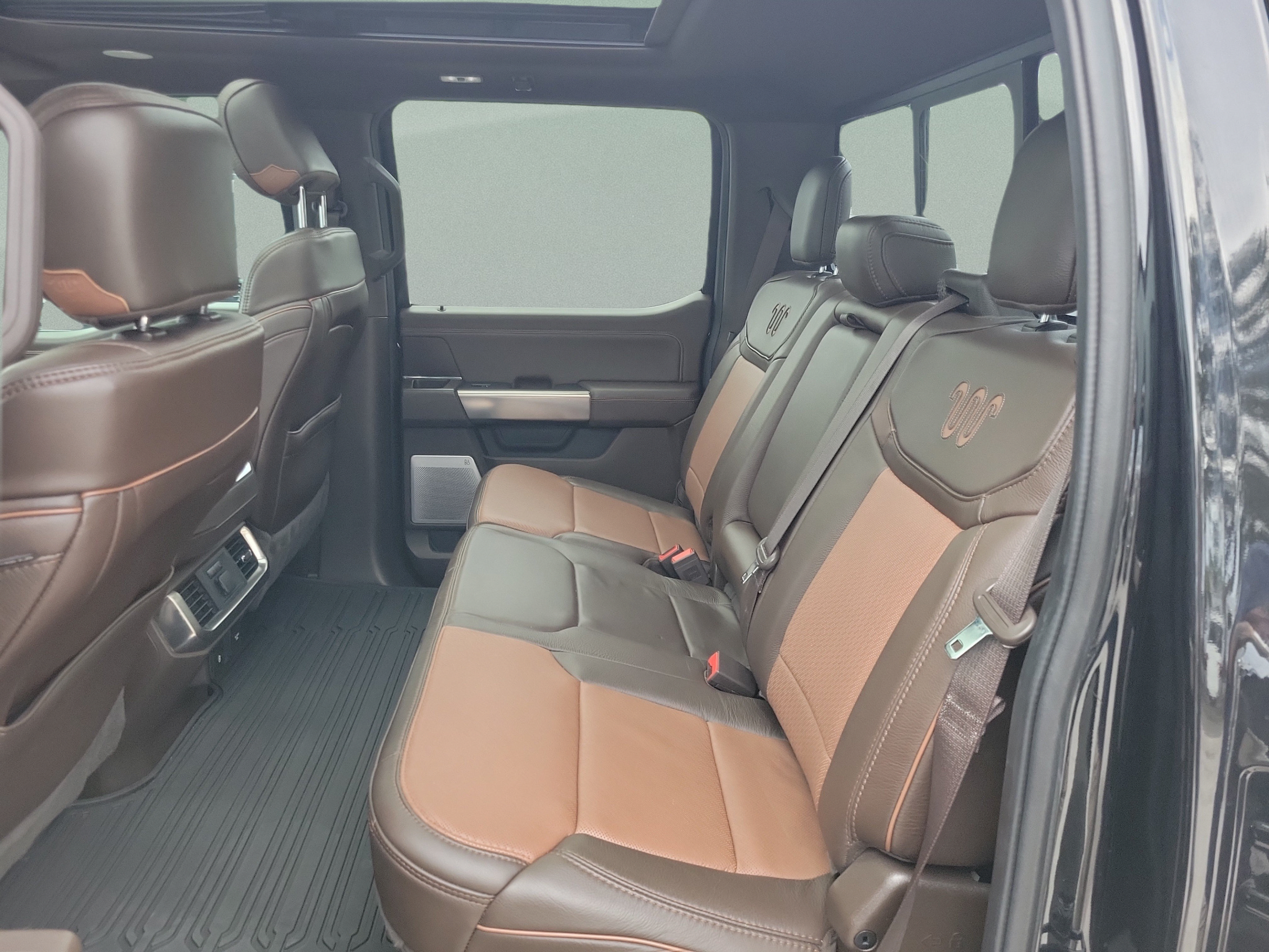 Used 2022 Ford F150 King Ranch w/ Equipment Group 601A High AWD/4WD image 13
