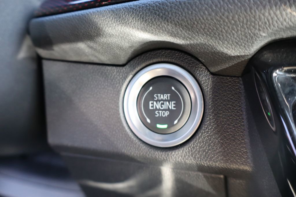 Used 2024 Chevrolet Traverse RS w/ LPO, Floor Liner Package image 22