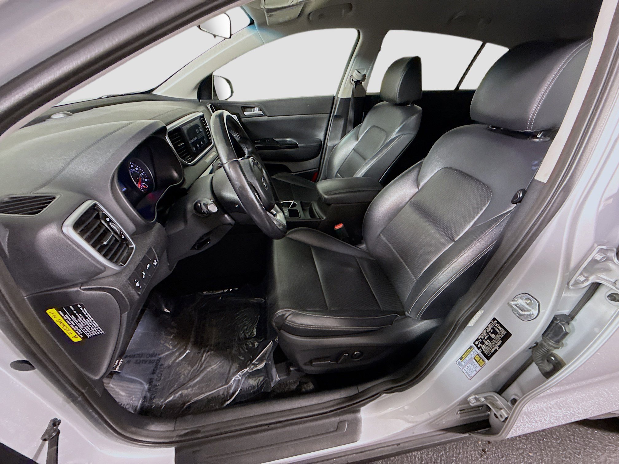 Used 2020 Kia Sportage EX image 22