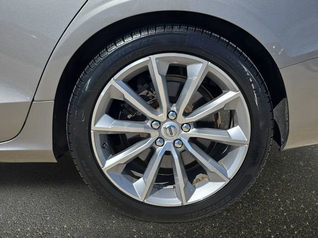 Used 2021 Volvo S60 T6 Momentum w/ Premium Package image 37