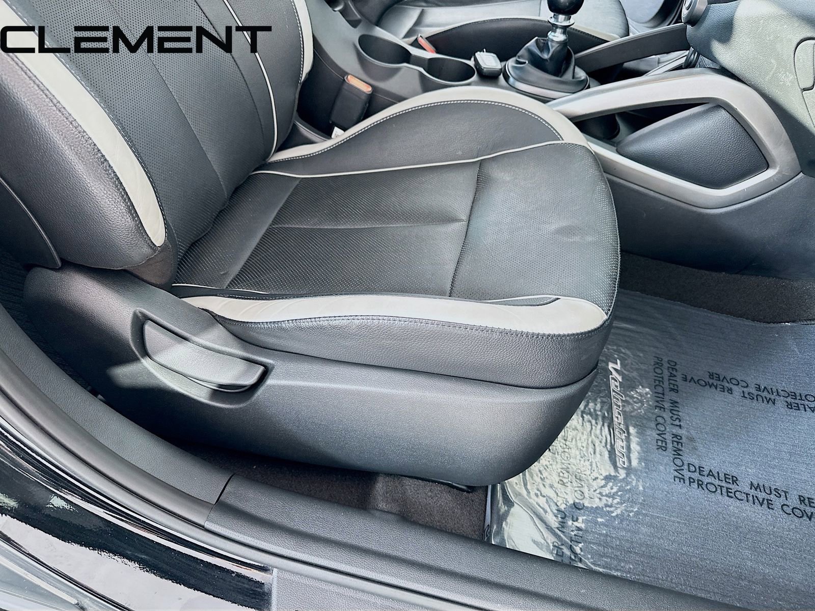 Used 2015 Hyundai Veloster Turbo image 33