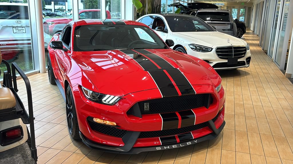 Used 2017 Ford Mustang Shelby GT350 RWD image 2