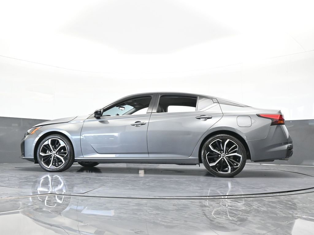 Used 2024 Nissan Altima 2.5 SR image 53