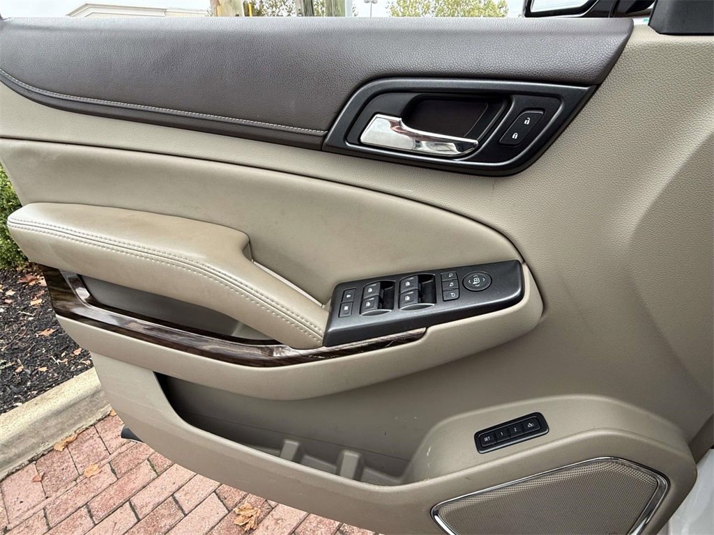 Used 2016 GMC Yukon SLT w/ Open Road Package image 18