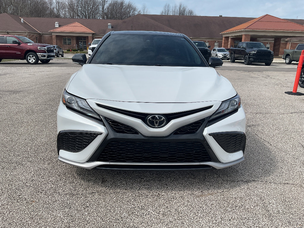 Used 2022 Toyota Camry XSE w/ Carpet Mat Package (TMS) image 2