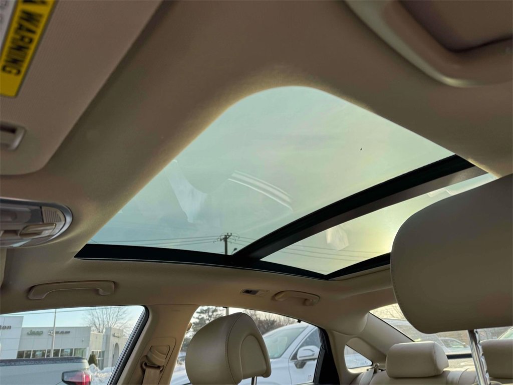 Used 2016 Hyundai Sonata Limited w/ Option Group 02 image 18