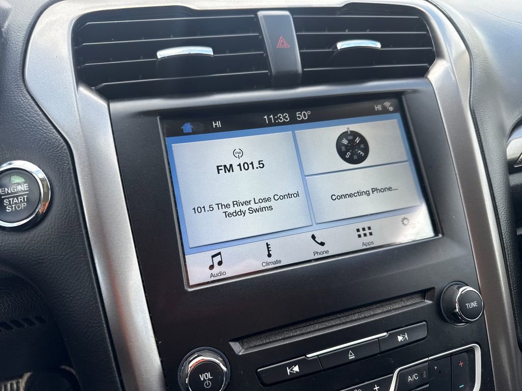 Used 2017 Ford Fusion SE w/ Fusion SE Technology Package FWD image 27