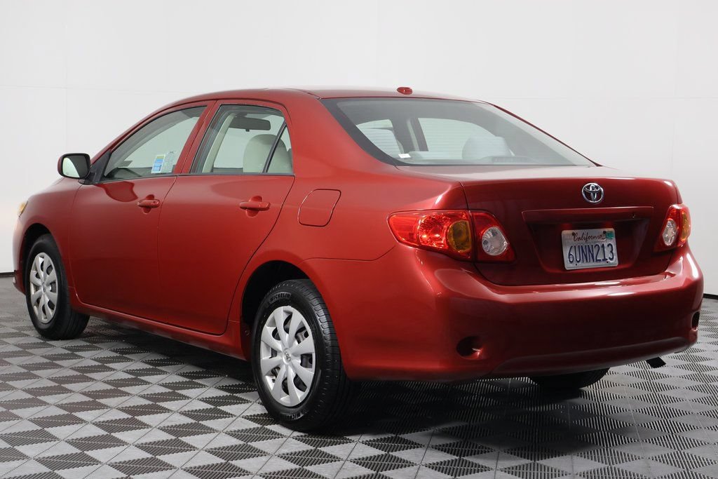 Used 2010 Toyota Corolla LE FWD image 6