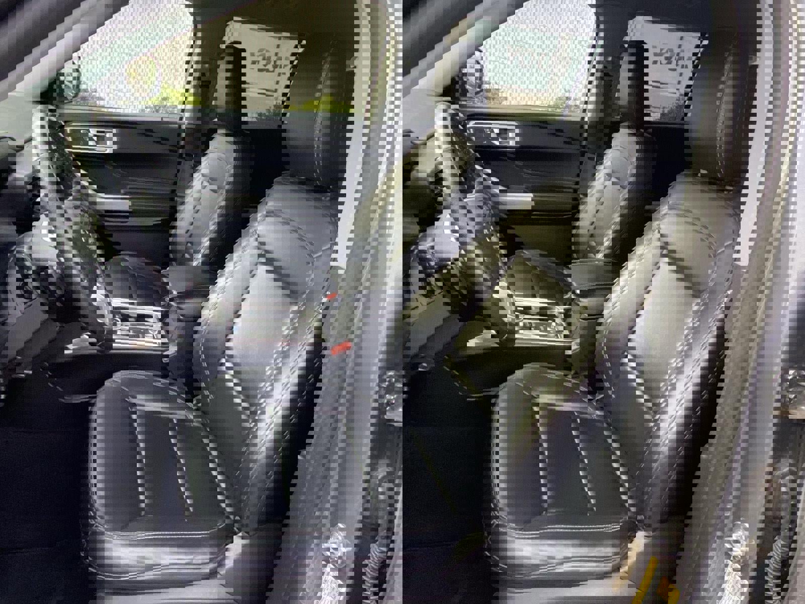 Used 2021 Ford Explorer XLT w/ Equipment Group 202A image 22