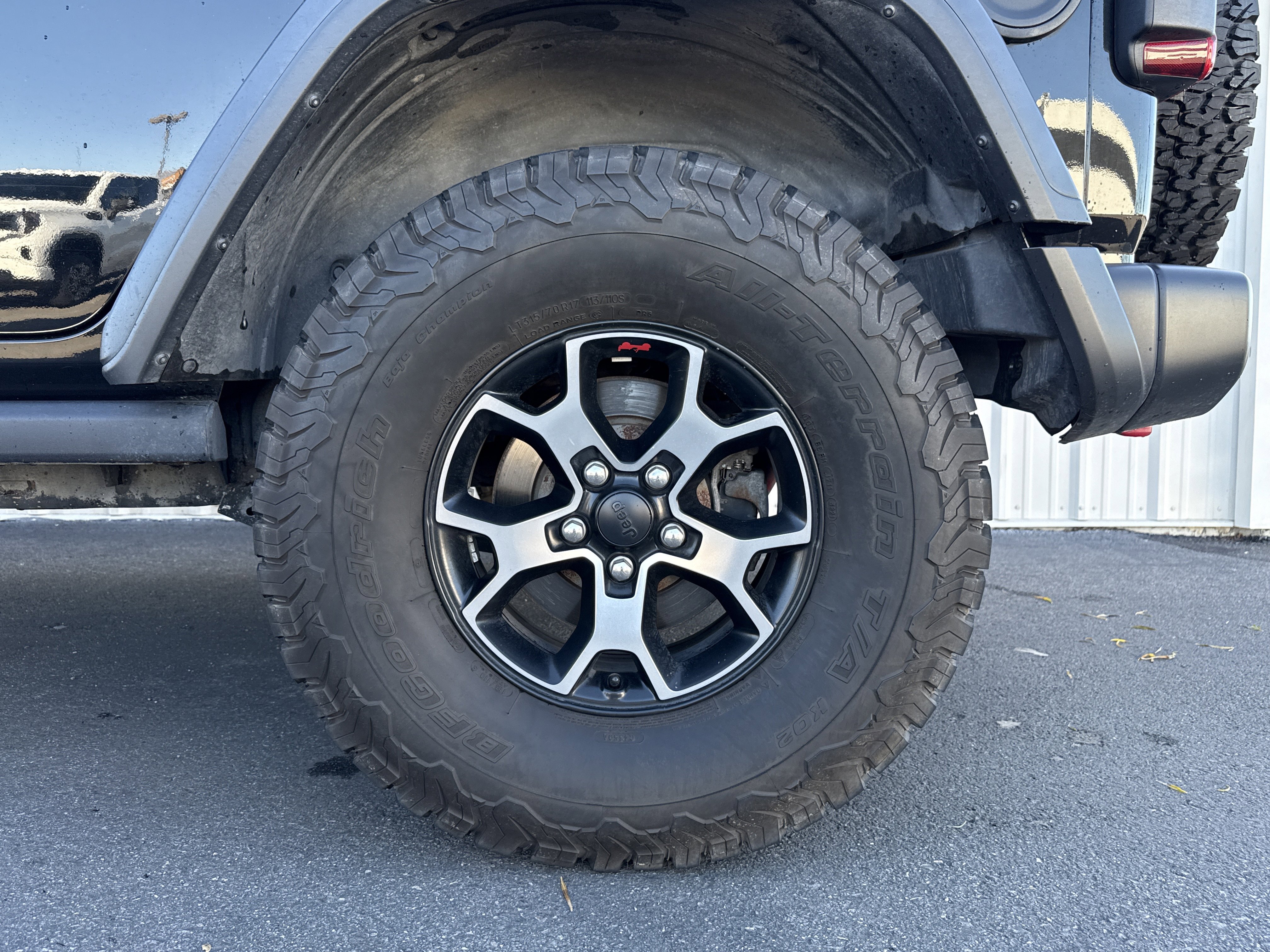 Used 2018 Jeep Wrangler Unlimited Rubicon image 3