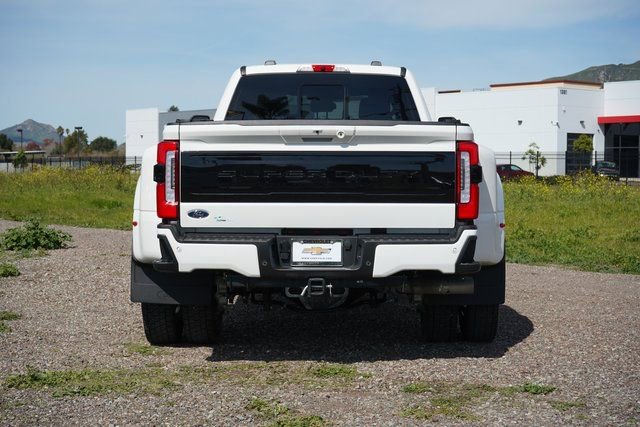 Used 2025 Ford F450 Platinum w/ Camper Package image 7
